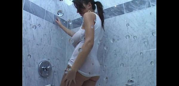  Jana Defi - In the shower